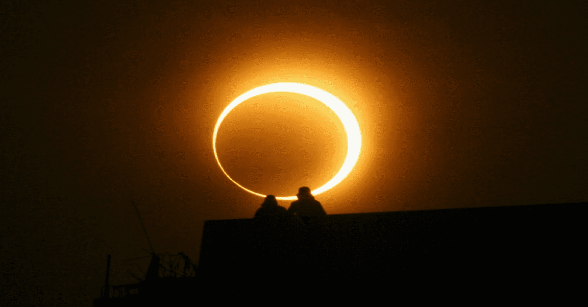 8 Enticing Solar Events That Resemble Miracles